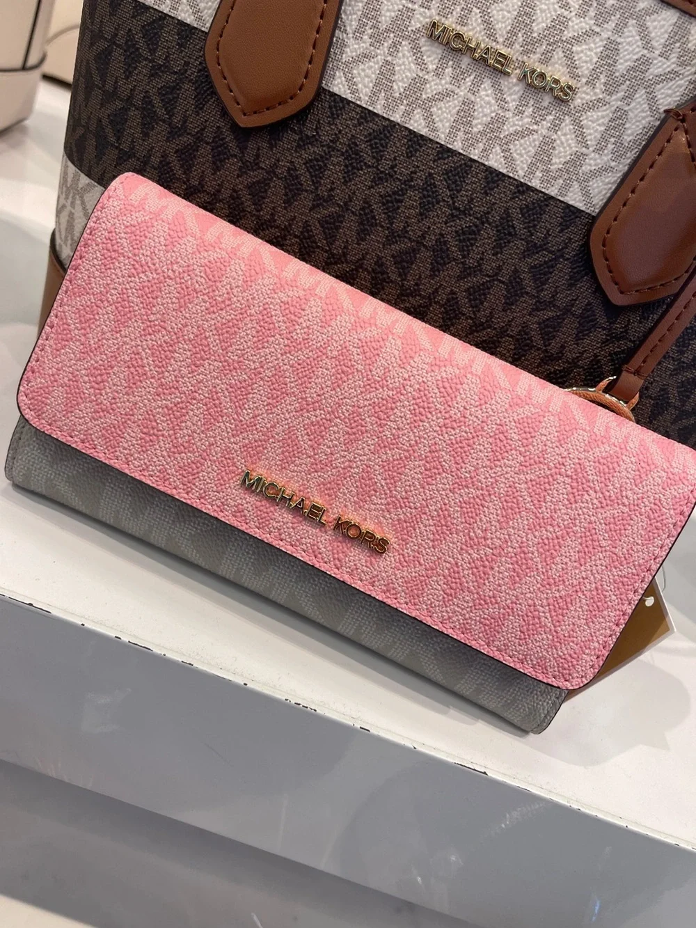 Michael Kors Jet Set Travl Signature Logo Tri-Fold Wallet Trifold  Carnation NWT